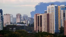 В районе НПЗ в Уфе и Самаре вспыхнули пожары после налета дронов